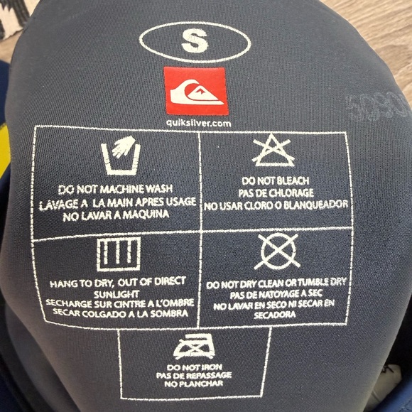 Quicksilver Wetsuit Top Size Small - Picture 7 of 8